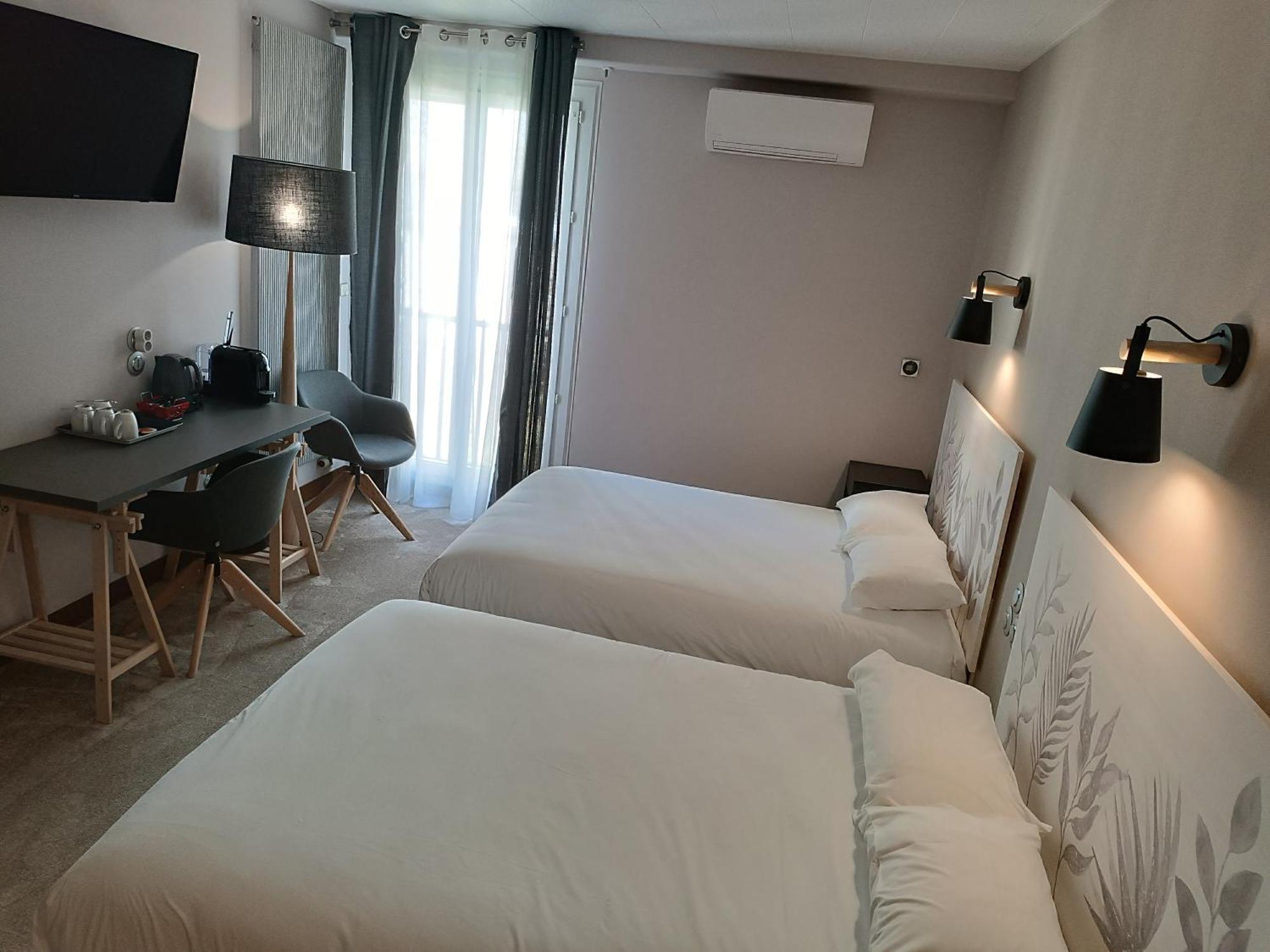 Contact Hotel Limoges - Hotel Des Deux Moulins Luaran gambar